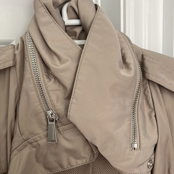 BCBG Jacket - Picture 4 of 6